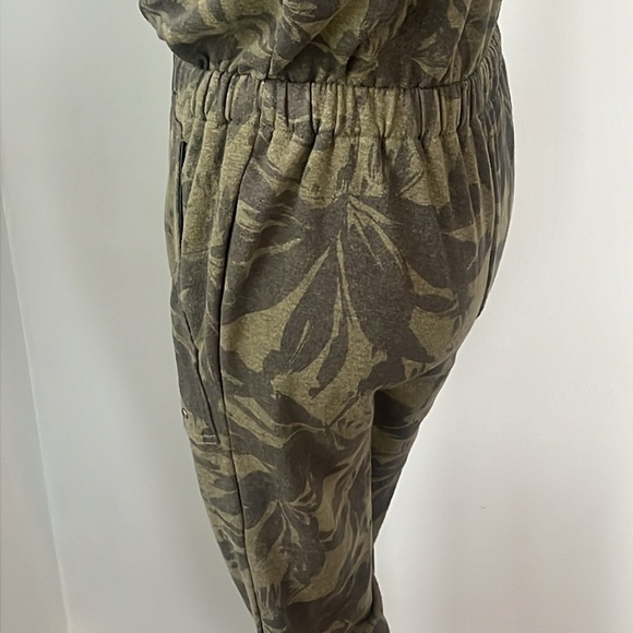 Prana Sz XS One Piece Jumper Jumpsuit  Camouflage Go Anywhere French Terry NWOT - Picture 16 of 16